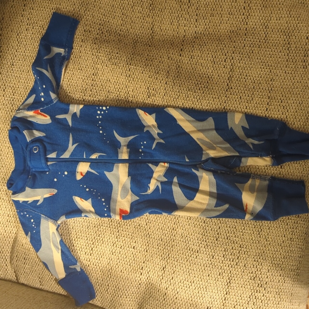 Hanna Anderson, 0-3 mo shark pajamas